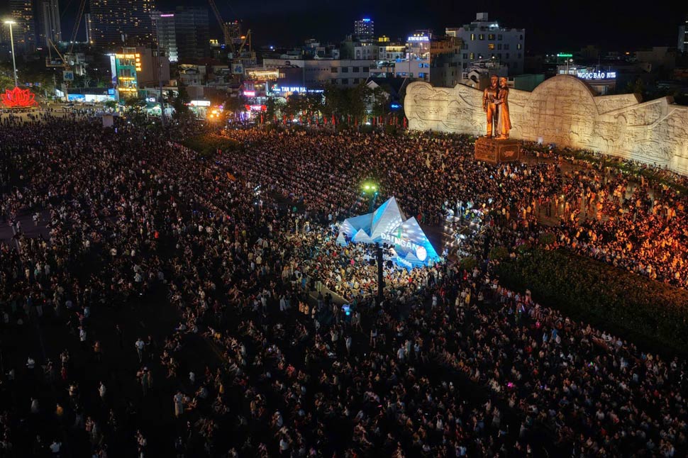 Sự kiện thu hút hàng chục nghìn khán giả tham dự. Ảnh: BTC