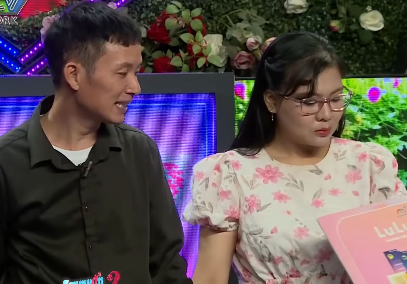 Single father and the girl at the dating show. Photo: MCV Unit.