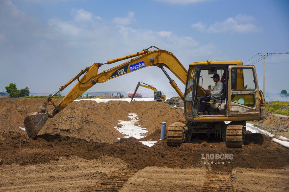 Dự án có tổng mức đầu tư hơn 31.288 tỉ đồng, thời gian thực hiện từ năm 2022 – 2027. Theo quy hoạch, tuyến cao tốc có tổng chiều dài khoảng 132,47 km. Điểm đầu thuộc xã Thạnh Quới, kết nối với dự án thành phần 1; điểm cuối giao với tuyến Quốc lộ Nam Sông Hậu và đường dẫn vào cảng Trần Đề.