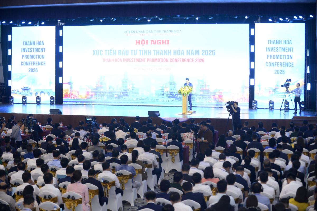 Hội nghị xúc tiến đầu tư năm 2026 tại Thanh Hóa với sự tham dự của khoảng 800 đại biểu trong nước, quốc tế. Ảnh: Quách Du