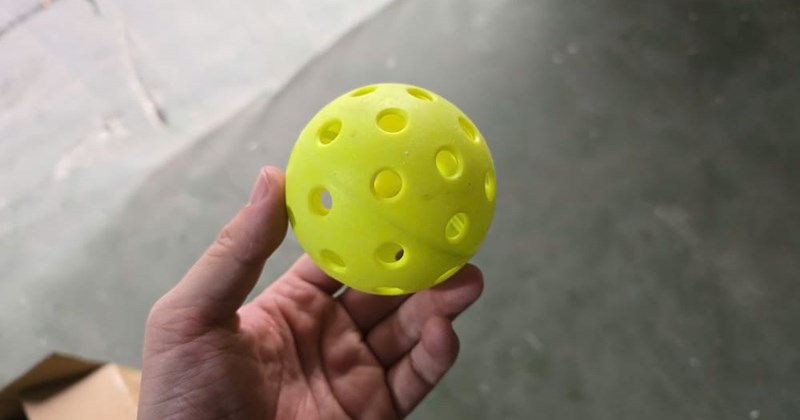 4 mẹo chọn vợt pickleball cho người nội trợ