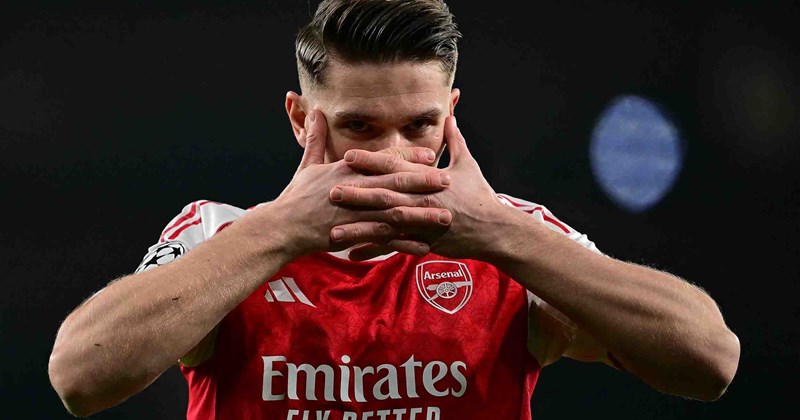 Viktor Gyokeres lập hat-trick, Arsenal cần chiến thắng nhất