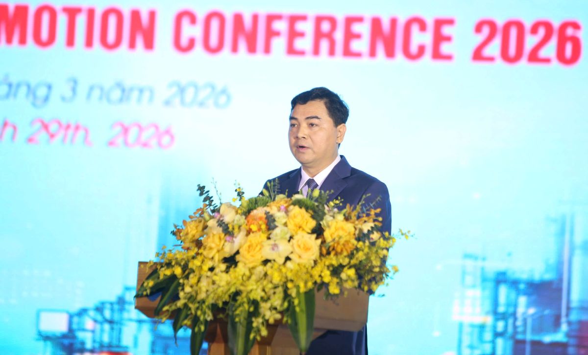 Ông Nguyễn Hoài Anh - Chủ tịch UBND tỉnh Thanh Hóa - phát biểu khai mạc hội nghị xúc tiến đầu tư. Ảnh: Quách Du