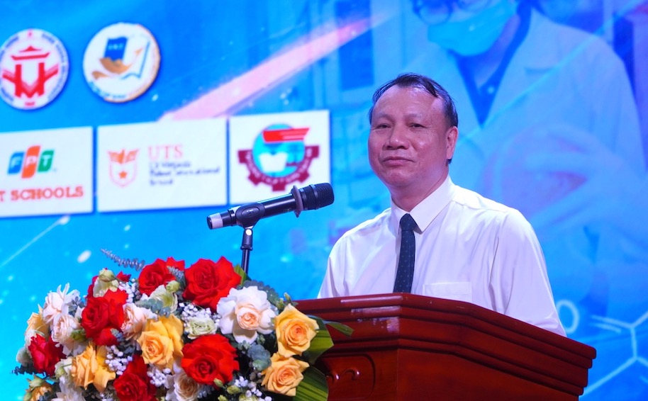 PGS.TS Nguyễn Đức Sơn – Hiệu trưởng Trường Đại học Sư phạm Hà Nội phát biểu tại buổi lễ. Ảnh: Tường Vân