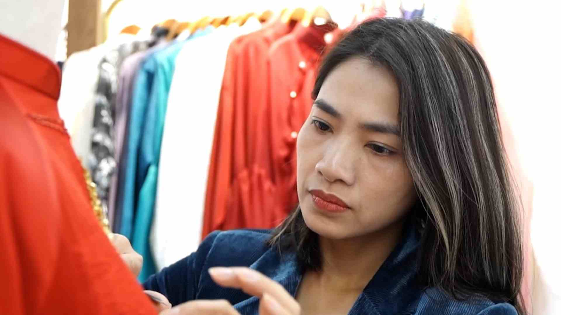 Góc nhìn nhà thiết kế về việc giữ bản sắc áo dài. Ảnh: Huyền Trang