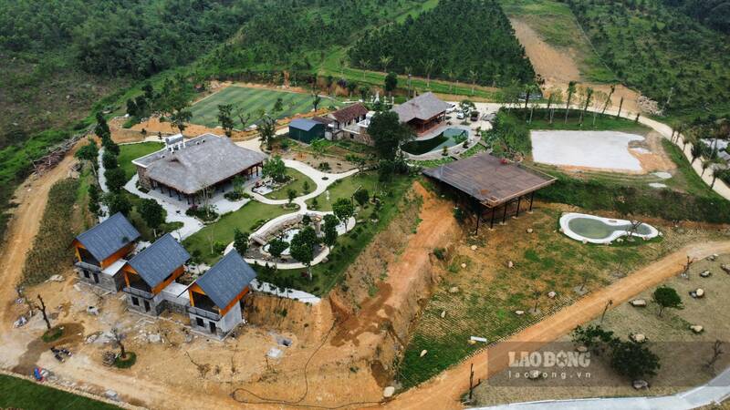 Khu nghỉ dưỡng xâm lấn đất quy hoạch Vườn quốc gia Tam Đảo. Ảnh: Nhóm Pv