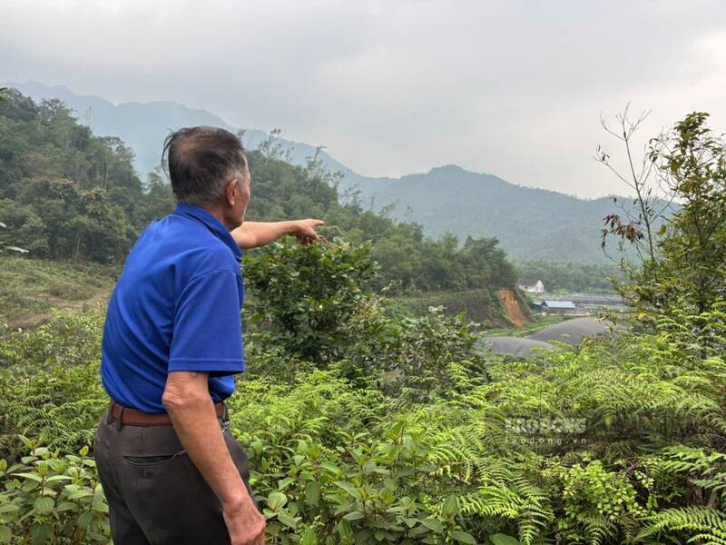 Người dân địa phương lo lắng khi trại lợn nằm ở đầu nguồn. Ảnh: Nhóm Pv