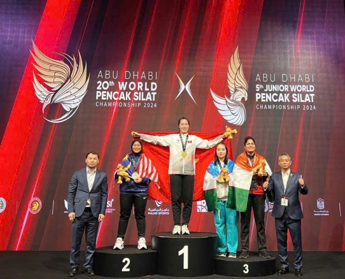 Võ sĩ Quỳnh Chi giành huy chương vàng giải vô địch thế giới 2024. Ảnh: NVCC