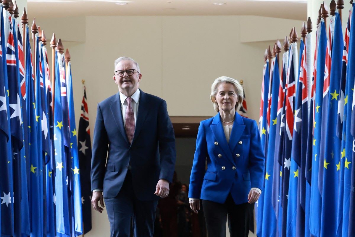 European Commission President Ursula von der Leyen (right) and Australian Prime Minister Anthony Albanese at the Australian Parliament Building in Canberra on March 24, 2026. Photo: AFP