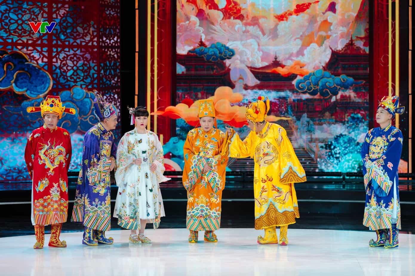 Tiểu phẩm “Hái hoa dân chủ” bị đánh giá khá ngắn ngủi và nhạt nhẽo. Ảnh Nhà sản xuất.