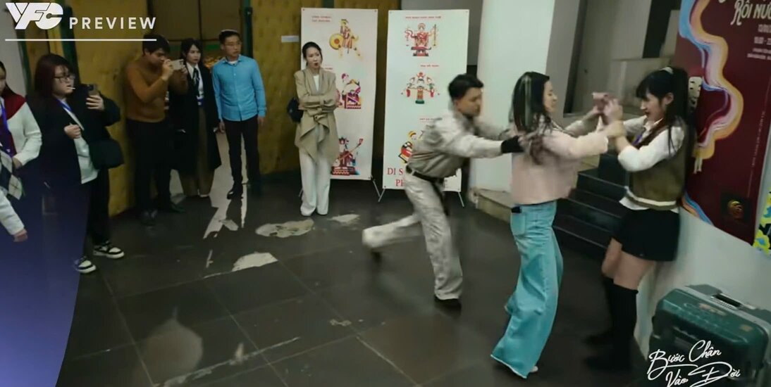 Trang was suddenly beaten out of jealousy at work. Photo: VFC