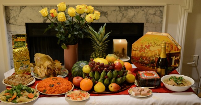 Suggestions for the full moon feast of the first lunar month. Photo: Mai Huong