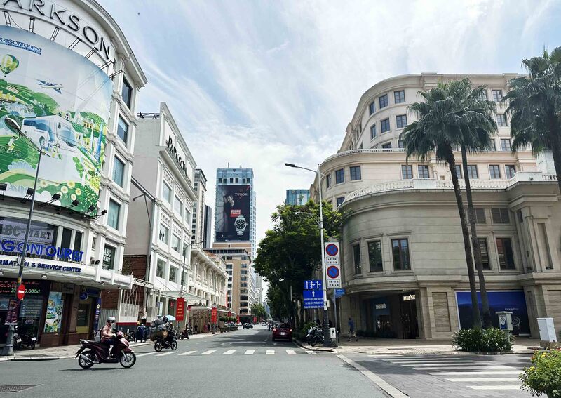 Dong Khoi Street (HCMC) is on the list of the most expensive streets in the world. Photo: Thanh Vu