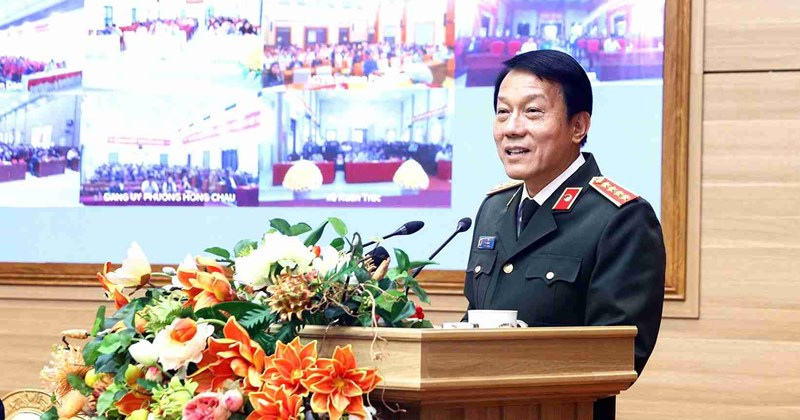 Thiếu tướng Lương Tam Quang gặp gỡ cử tri Đơn vị bầu cử số 3 tại Hưng Yên