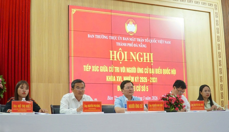 Quang cảnh hội nghị tiếp xúc cử tri vận động bầu cử đối với các ứng viên đại biểu Quốc hội khóa XVI, đơn vị bầu cử số 5 tại Đà Nẵng. Ảnh: Hoàng Bin