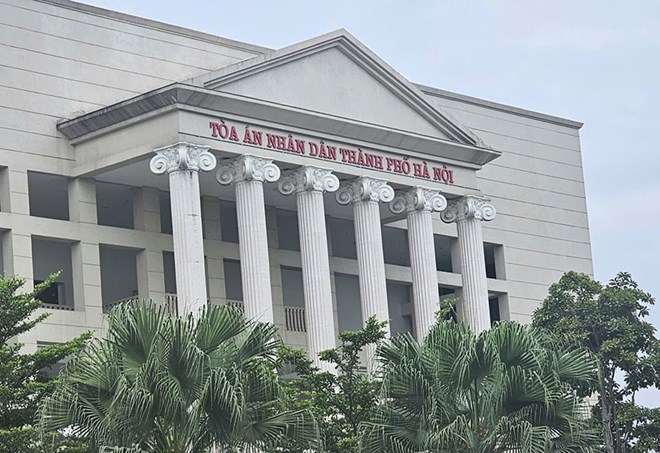 Nhận hối lộ bỏ qua sai phạm xây dựng, loạt cựu cán bộ phường ở Hà Nội hầu tòa Nhận hối lộ bỏ qua sai phạm xây dựng, loạt cựu cán bộ phường ở Hà Nội hầu tòa