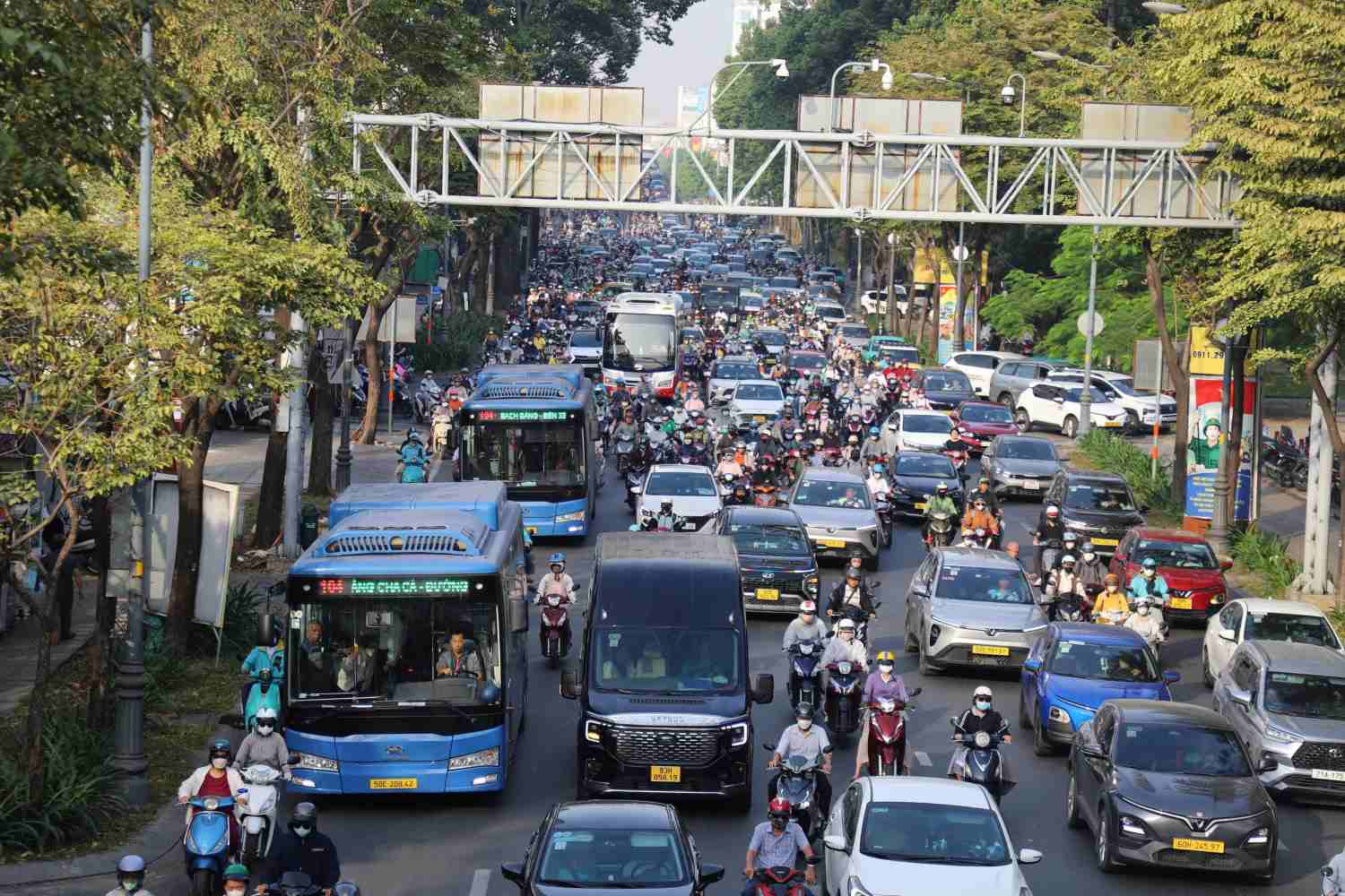 Ho Chi Minh City currently manages more than 12.8 million cars and motorbikes after the merger. Photo: Minh Quan