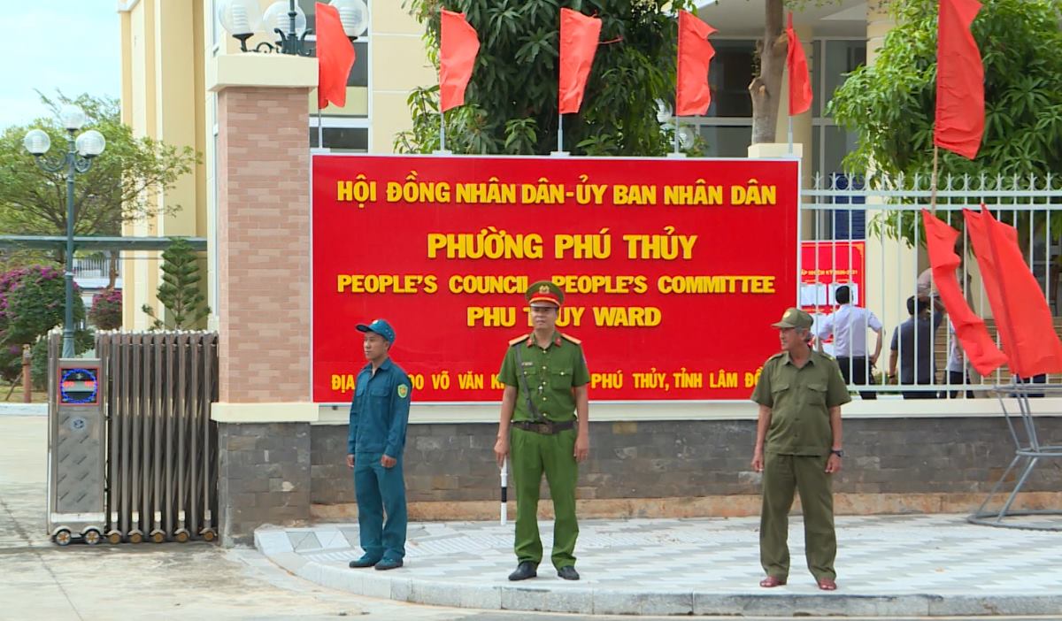 Police in Lam Dong tighten security and order assurance before and during election day.