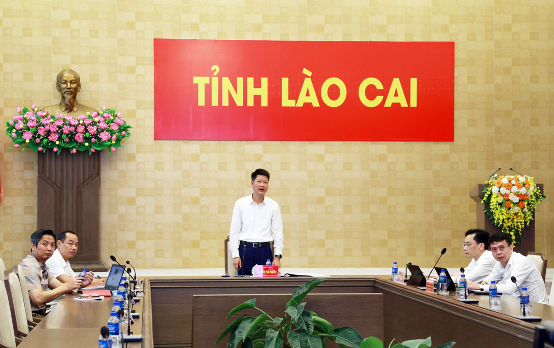 Phó Chủ tịch Thường trực UBND tỉnh Lào Cai Nguyễn Thế Phước phát biểu. Ảnh: Nguyễn Hiên