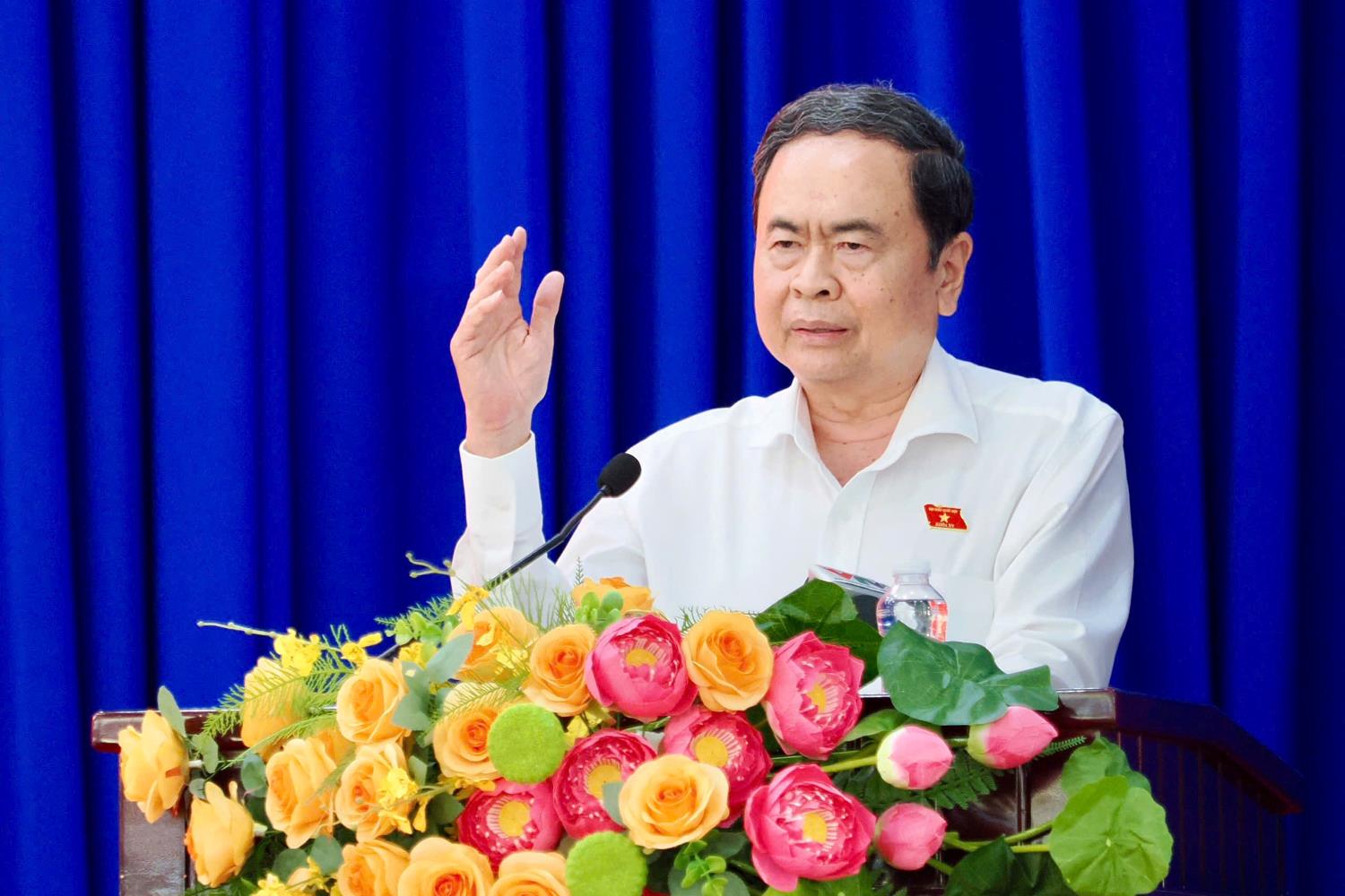 National Assembly Chairman Tran Thanh Man exchanges with voters in the afternoon 3. 3. Photo: Hoang Hung