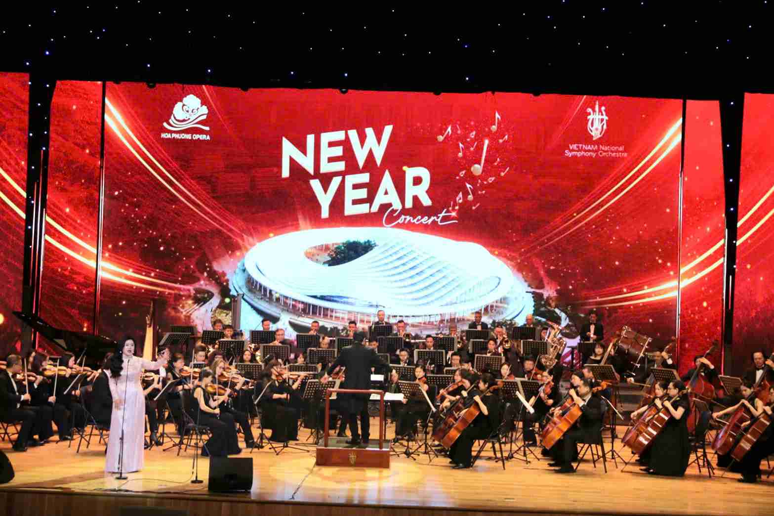 Orchestra performing at the "New Year Concert" program to celebrate the opening of Hoa Phuong Theater. Photo: Thu Duyen