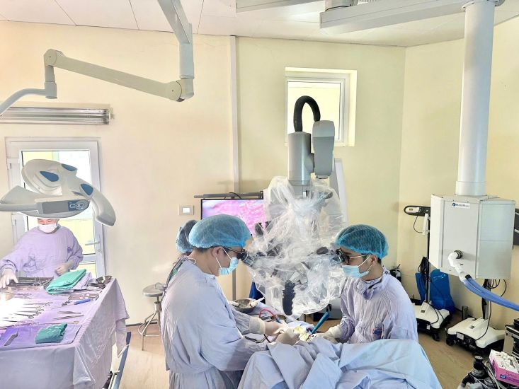 Surgery and treatment of cancer patients at K Hospital. Photo: Tran Ha