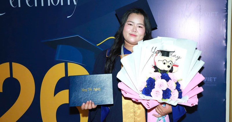 Nữ sinh viên tốt nghiệp có việc làm ngay, tín hiệu tích cực