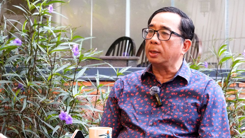 PGS.TS Lê Anh Tuấn phân tích tác động biến đổi khí hậu lên hệ sinh thái nông nghiệp. Ảnh: Phương Anh