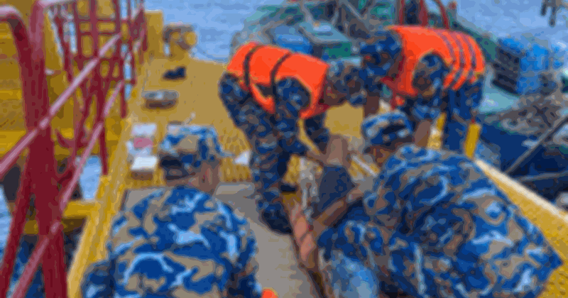 Inside Dk1 Rigs DK1 rig promptly rescues fisherman suspected of accident at sea