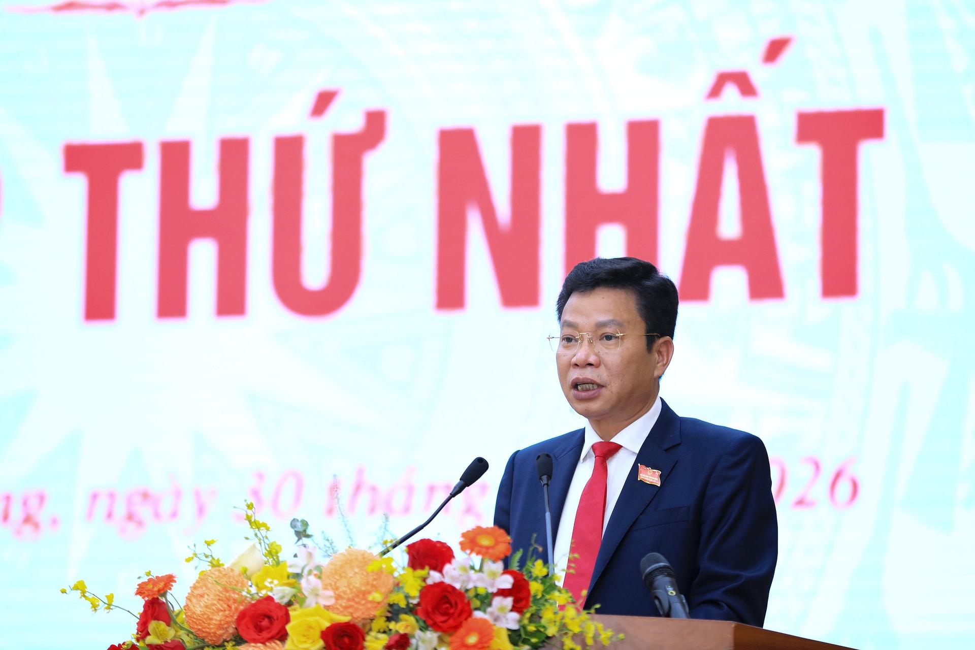 Mr. Luu Van Trung was re-elected as Chairman of the People's Council of Lam Dong province, term XI, term 2026 - 2031. Photo: Le Phuoc