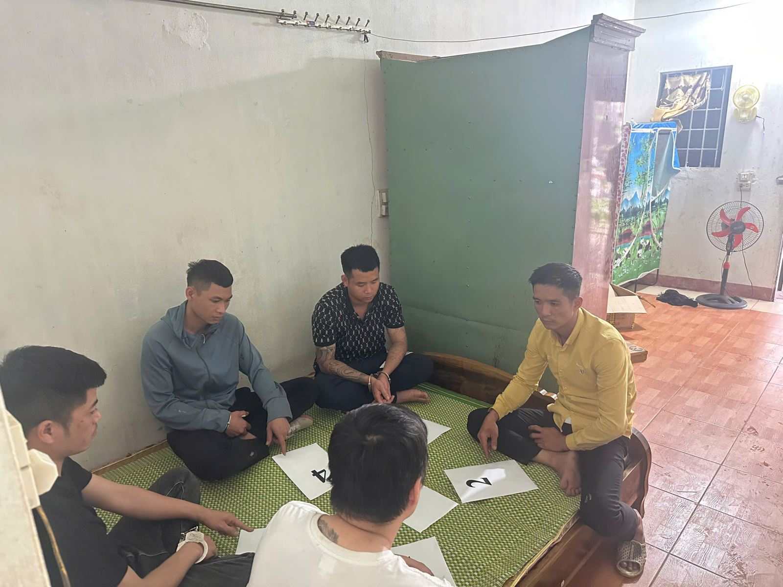 Hiện trường vụ việc tại phòng trọ. Ảnh: Công an xã Yên Phong, tỉnh Bắc Ninh