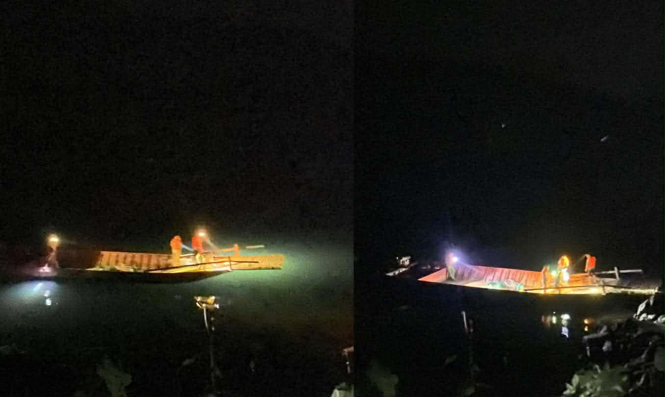 Searching for missing victims on the Chiem Hoa hydropower reservoir. Photo: Tuyen Quang Police