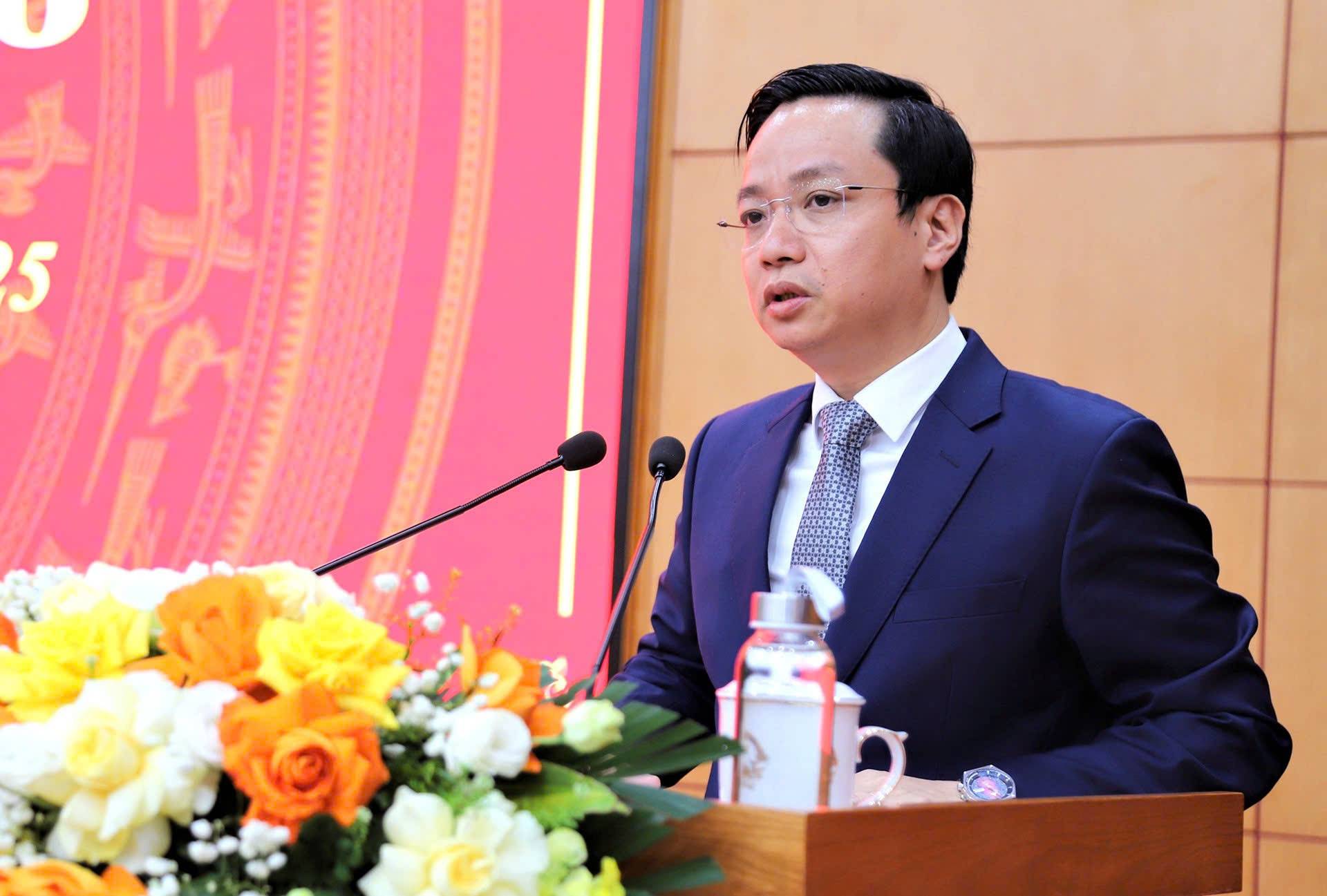 Mr. Le Hai Hoa re-elected Chairman of Cao Bang Provincial People's Committee. Photo: Vu Tiep