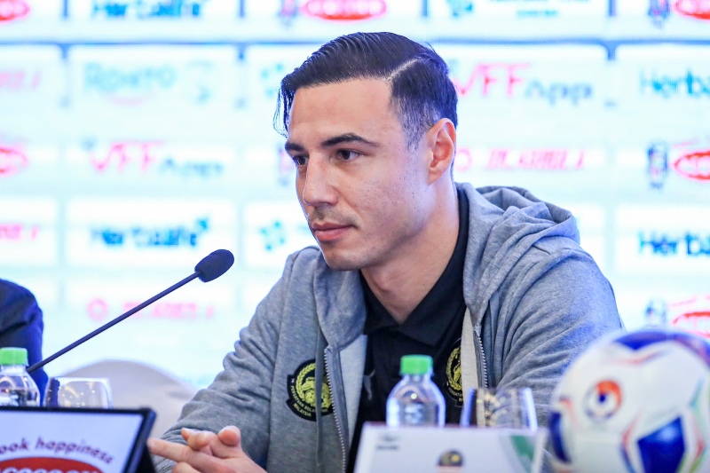 Cầu thủ Dion Cools muốn ghi bàn vào lưới tuyển Việt Nam. Ảnh: Minh Dân