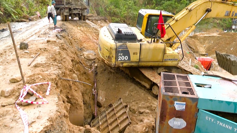 Dự án có đến 7 nhà thầu, trong đó, có đơn vị chỉ thi công dưới 10% khối lượng trong suốt hơn 4 năm qua. Ảnh: Nhóm PV