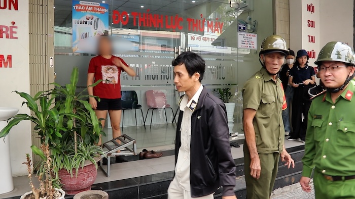 Functional forces propagate about urban order management and implementing a civilized lifestyle for people in Hoa Cuong ward, Da Nang City. Photo: Nguyen Linh