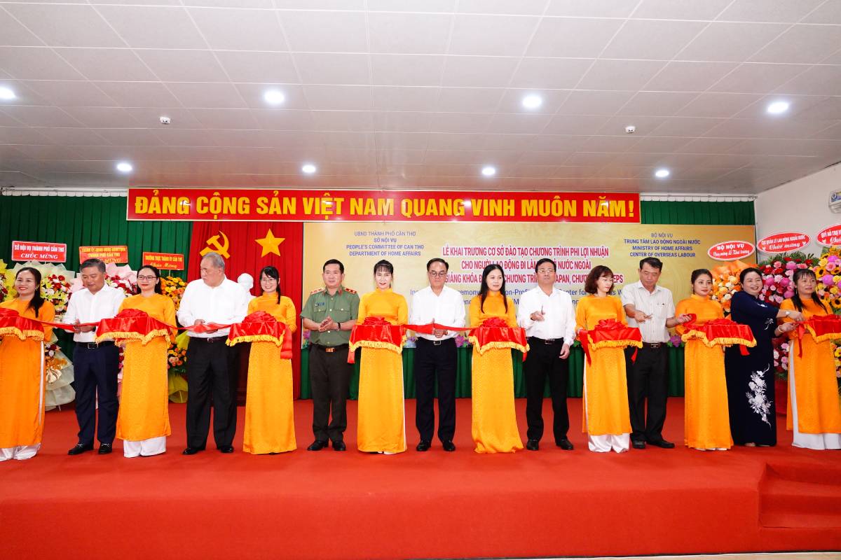 Cơ sở đào tạo chương trình phi lợi nhuận cho người đi lao động nước ngoài tại TP Cần Thơ đi vào hoạt động. Ảnh: Bảo Kỳ