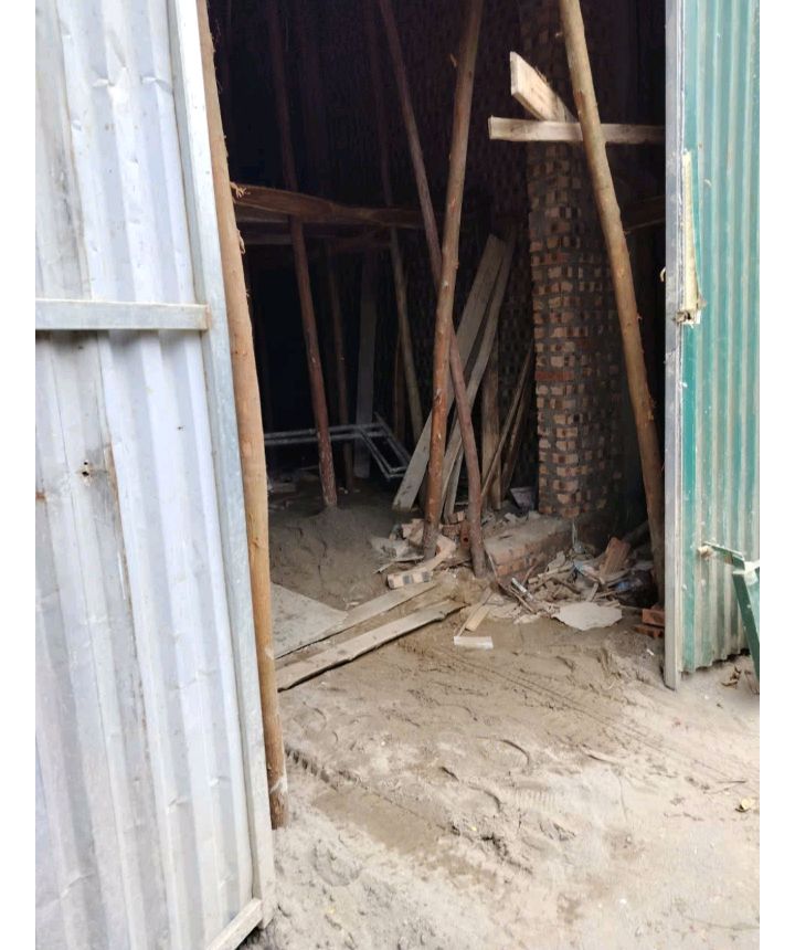 Công dân phản ánh trên địa bàn phường Thanh Liệt vẫn còn tồn tại một số công trình xây dựng trái phép trên đất nông nghiệp. Ảnh: Công dân cung cấp