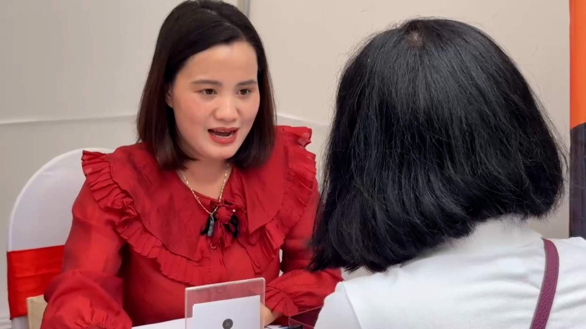 chị Đồng Thị Phương Anh, Giám đốc Công ty TNHH Cung ứng Nguồn nhân lực Ocean Connect. Ảnh: Phương Anh