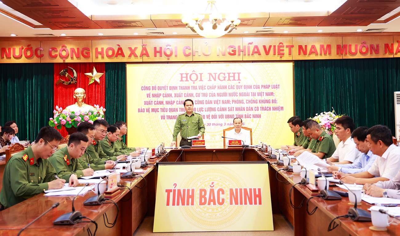 Overview of the conference announcing the inspection decision for Bac Ninh Provincial People's Committee. Photo: Duong Thuy