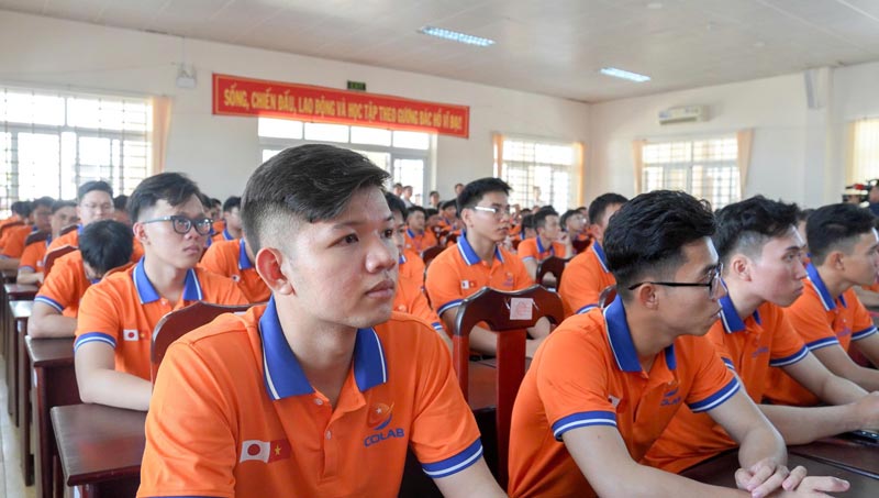 Trabajadores participando en el Programa IM Japan y el Programa EPS. Foto: Huong Nha