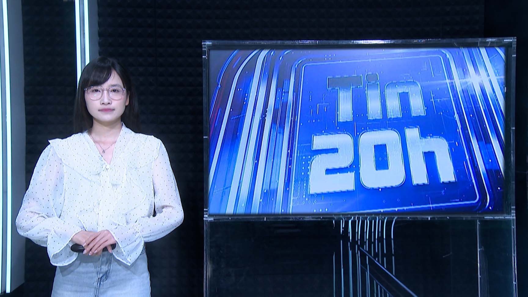 20時ニュース:若い一般労働者が転職の壁に直面