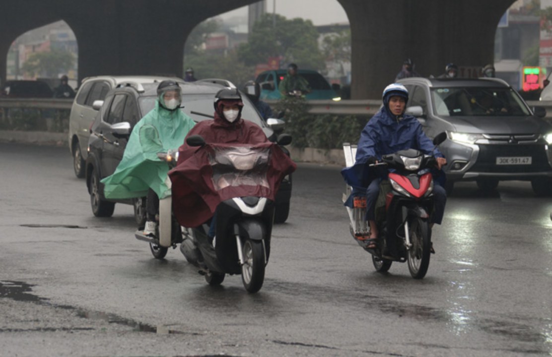 Weather forecast for the North with scattered showers and thunderstorms in some places on the night of March 31. Photo: Tuan Anh