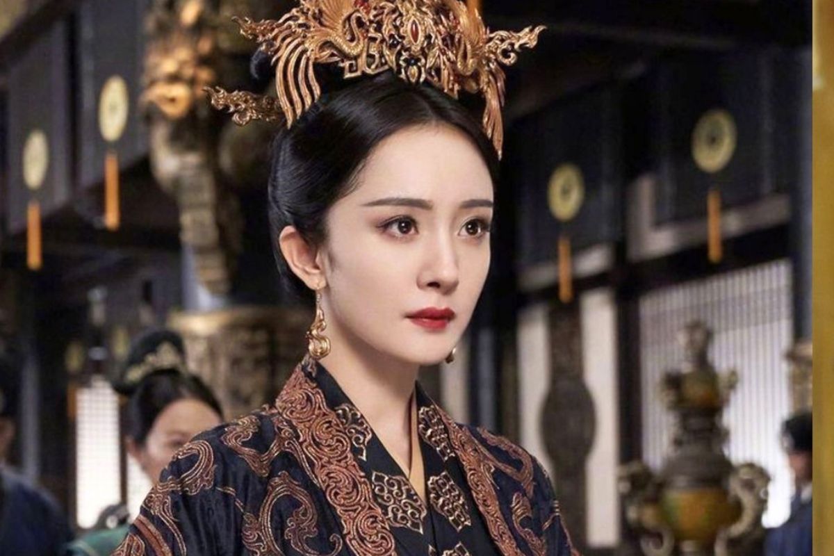 Duong Mich returns to act in ancient costume films with "Giang Son Dai Dong". Photo: Producer