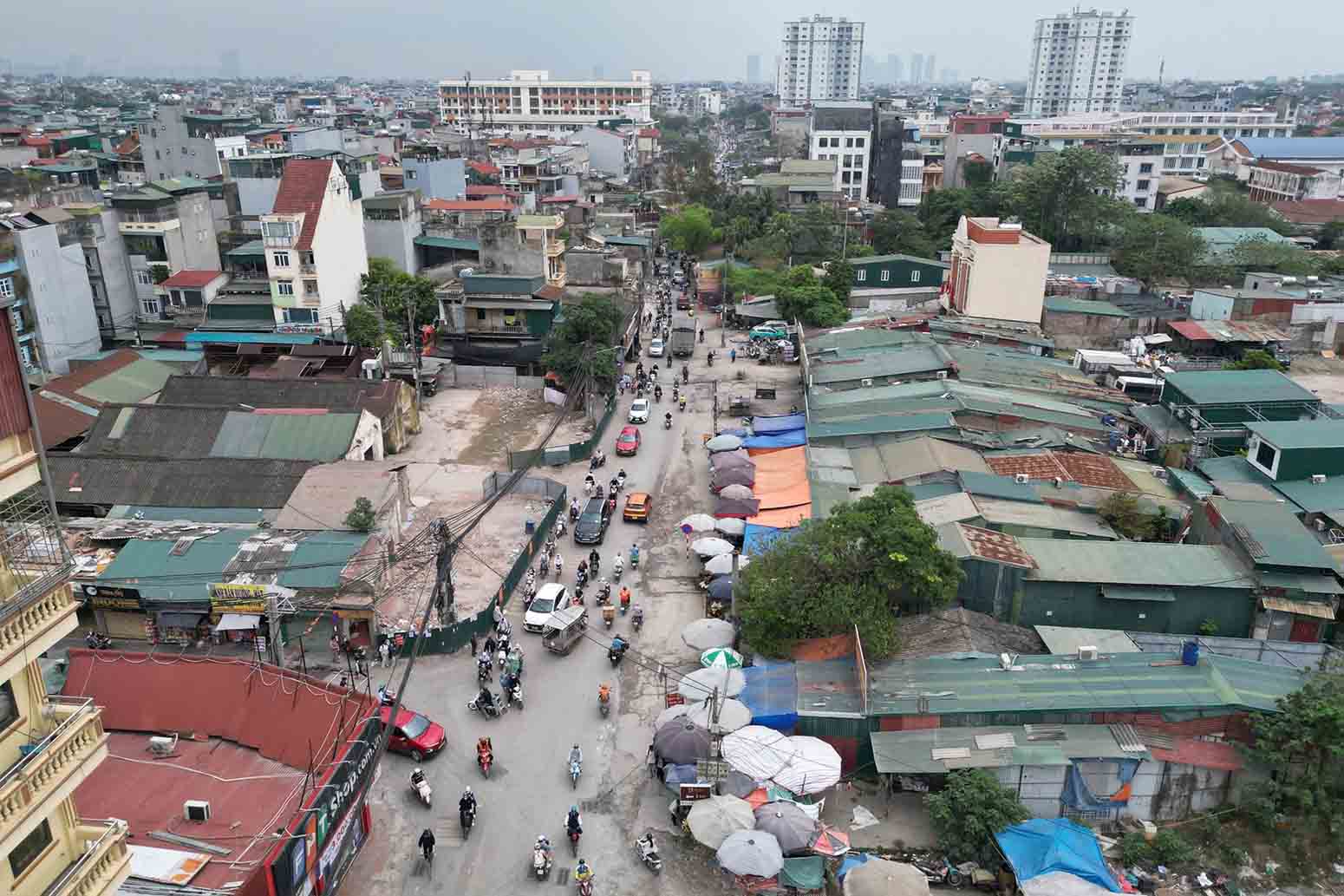 Đường Lĩnh Nam đoạn qua phường Vĩnh Hưng và Hoàng Mai (Hà Nội). Ảnh: Sóng Hữu