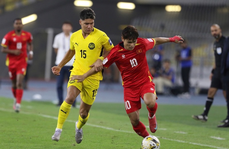 La selección vietnamita se enfrenta a Malasia en el último partido de la fase de clasificación para la Copa Asiática 2027. Foto: VFF