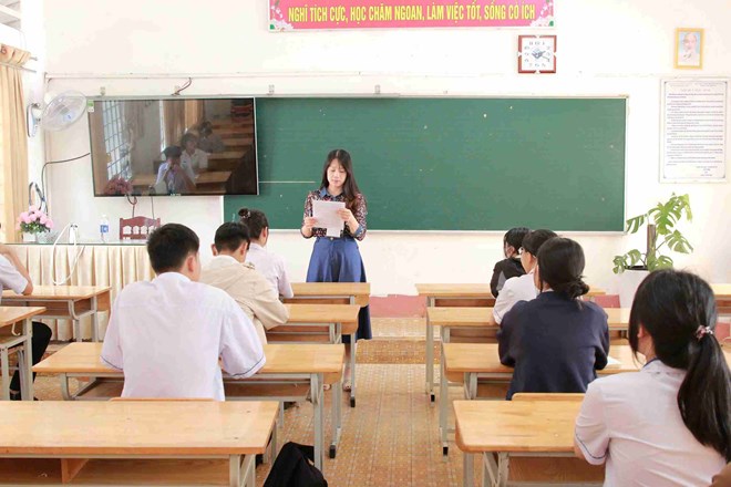 The education sector of Dak Lak province will return to the form of admission to grade 10 instead of organizing costly entrance exams. Photo: Bao Trung