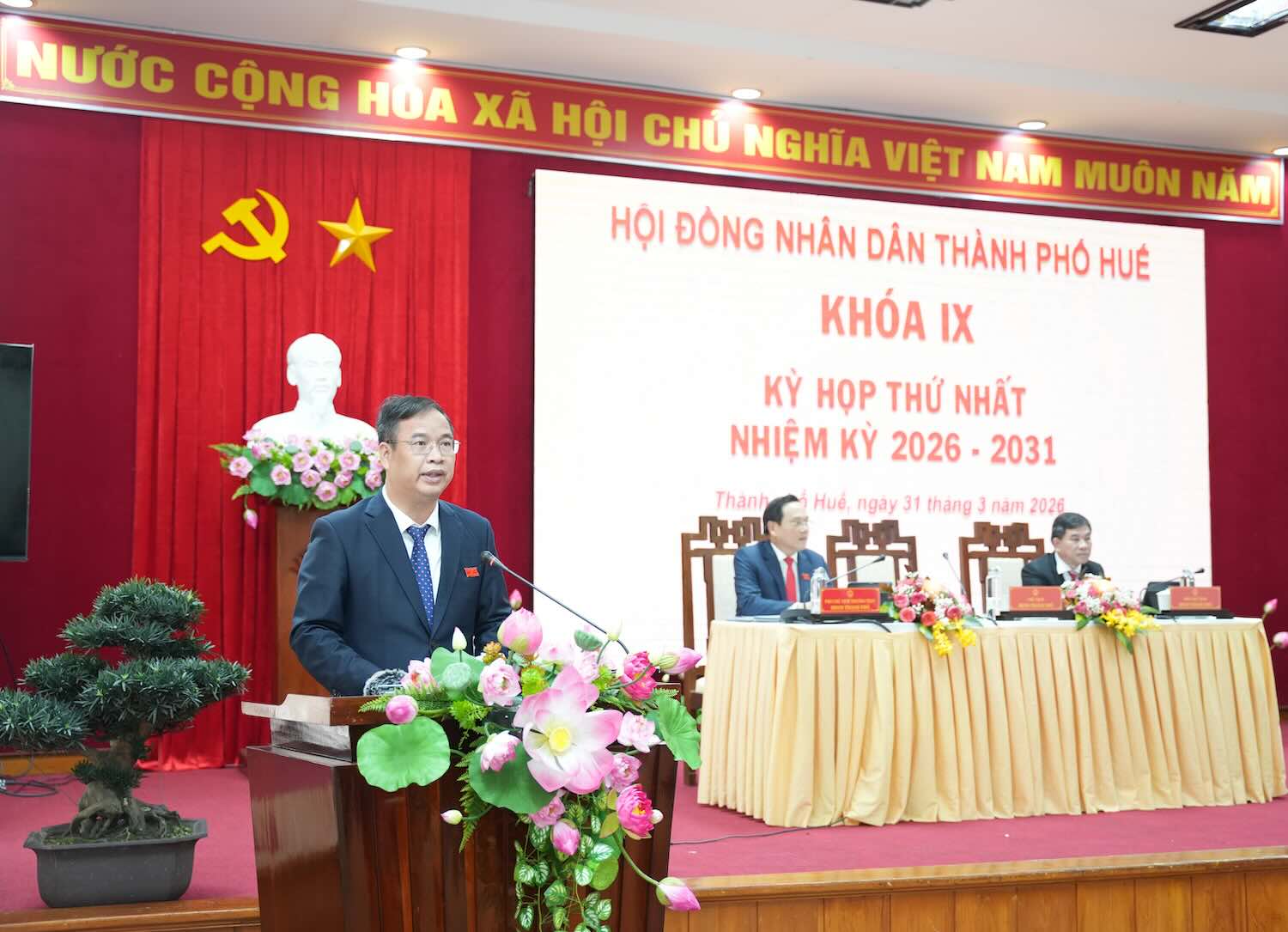 Tân Chủ tịch HĐND thành phố Phạm Đức Tiến khóa IX, nhiệm kỳ 2026 - 2031 phát biểu nhận nhiệm vụ. Ảnh: Ngọc Minh.