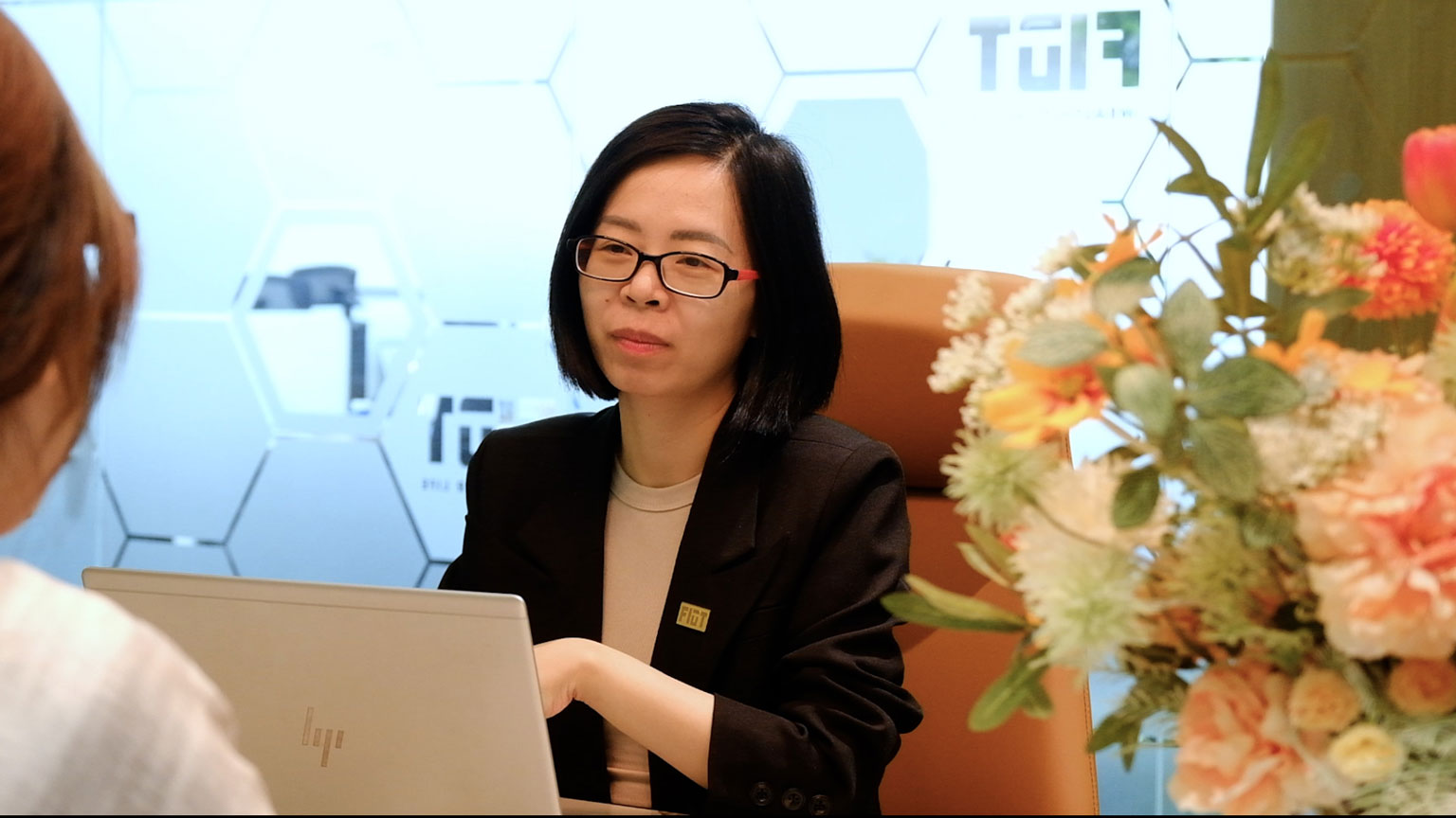 According to expert Do Thu Hong, financial accumulation is a step forward in self-reliant thinking. Photo: My Ly