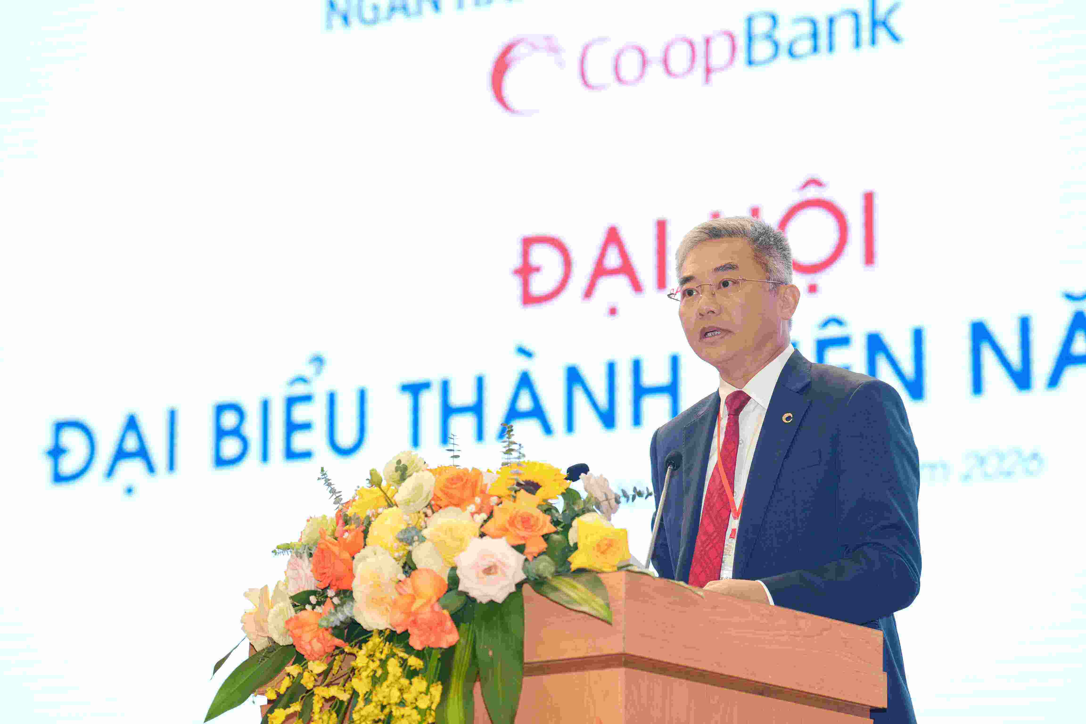 Ông Nguyễn Quốc Cường - Chủ tịch Hội đồng quản trị Co-opBank phát biểu tại Đại hội. Ảnh: Hoàng Giáp